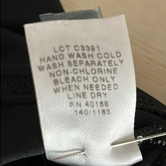 MagicSuit Sweetheart Ruched Neckline One Piece Swimsuit in Black - NWOT - Sz 12 - Picture 8 of 10